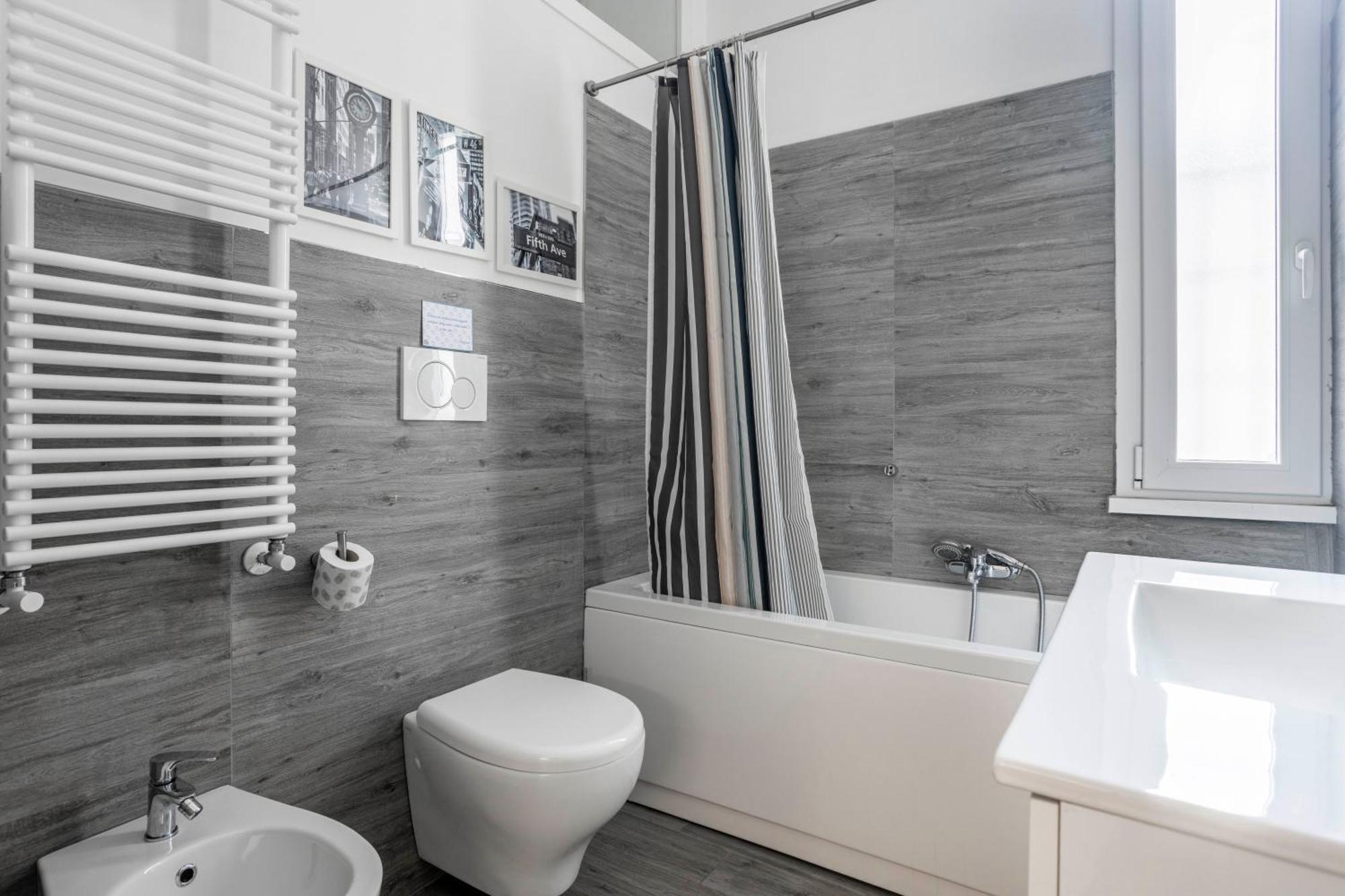Merulana Deluxe Apartment โรม ภายนอก รูปภาพ